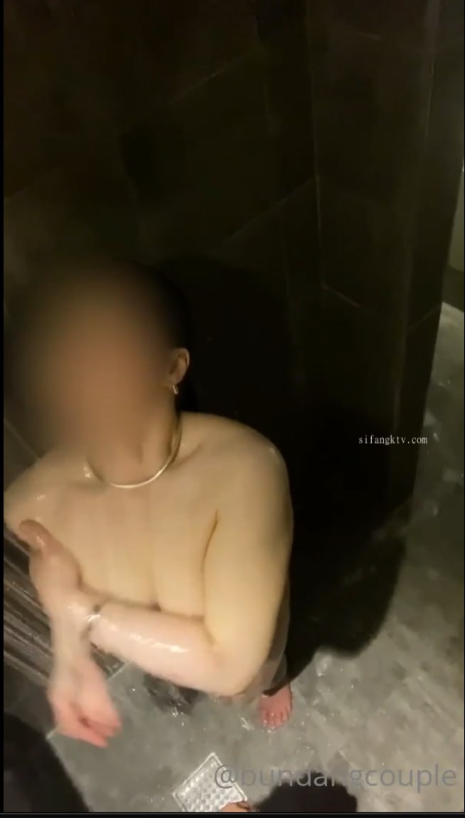 龙力生物体重才80斤的沙漏型炮架，狐狸精全是白浆【完整版7分钟已上传简 介】